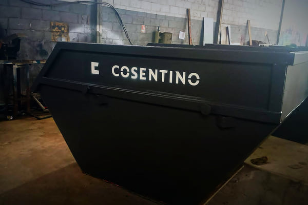 Caçamba fabricada em oficina própria - detalhe